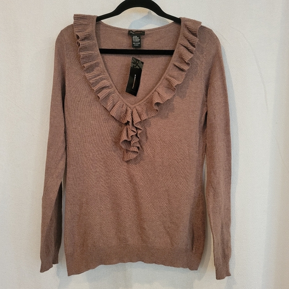 BCBG Brown Ruffle V-neck pullover Fall Sweater size Small New! - Picture 6 of 7